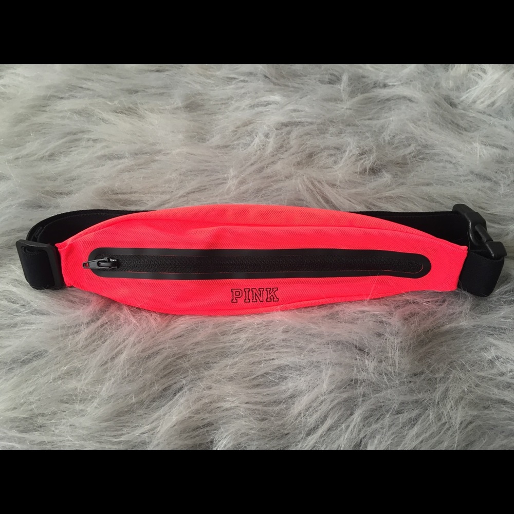 Small VS Pink fanny pack